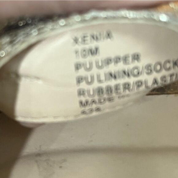 Steve Madden Xenia Gold Bow Heels - Picture 8 of 8